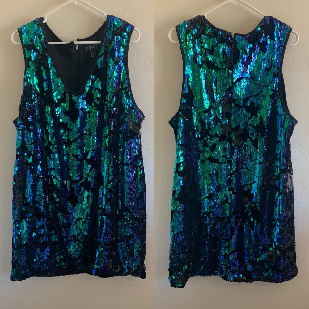 Plus size Sequined and velvet dress